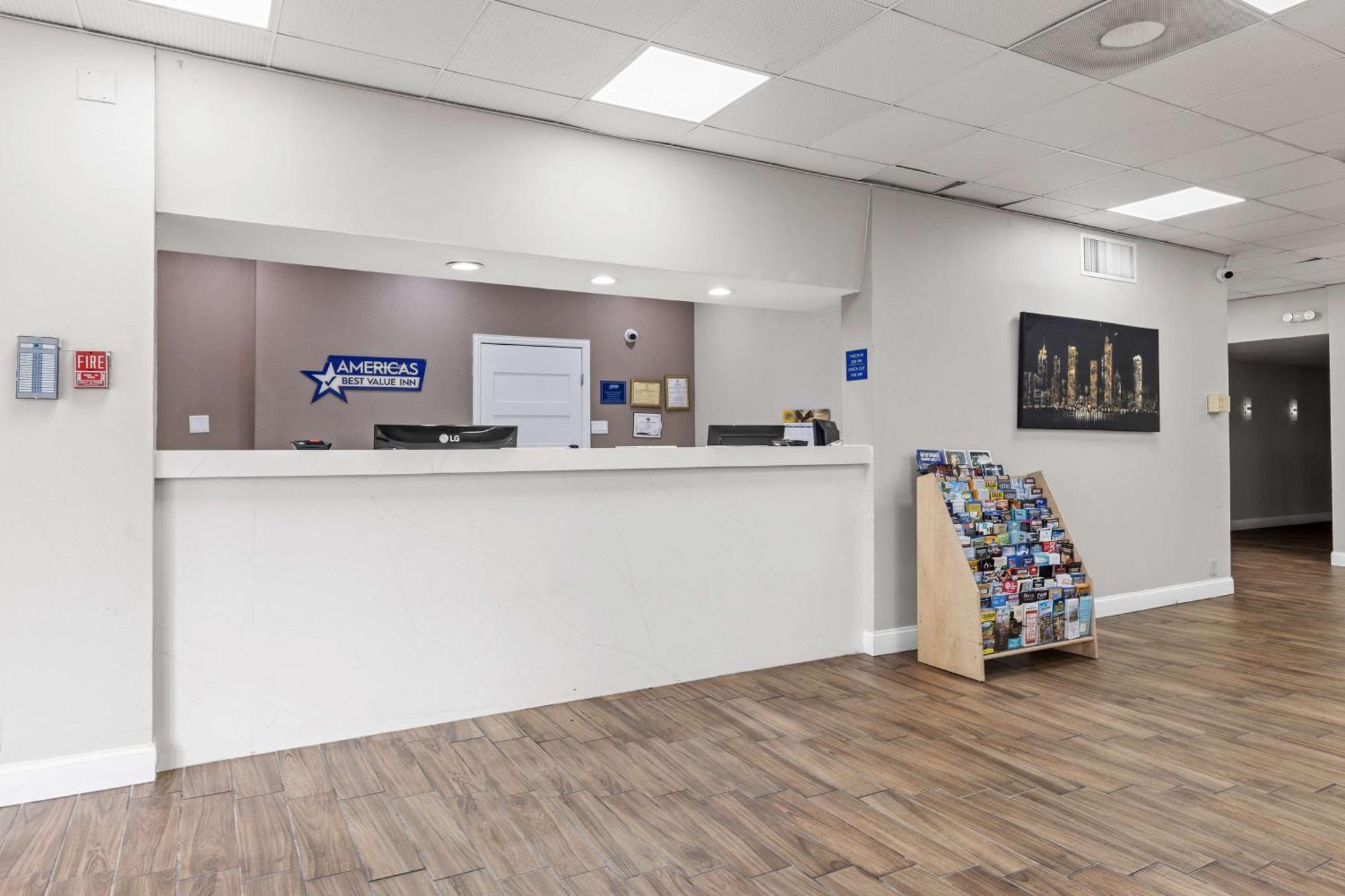 Richland Hills Americas Best Value Inn Fort Worth/Hurst מראה חיצוני תמונה