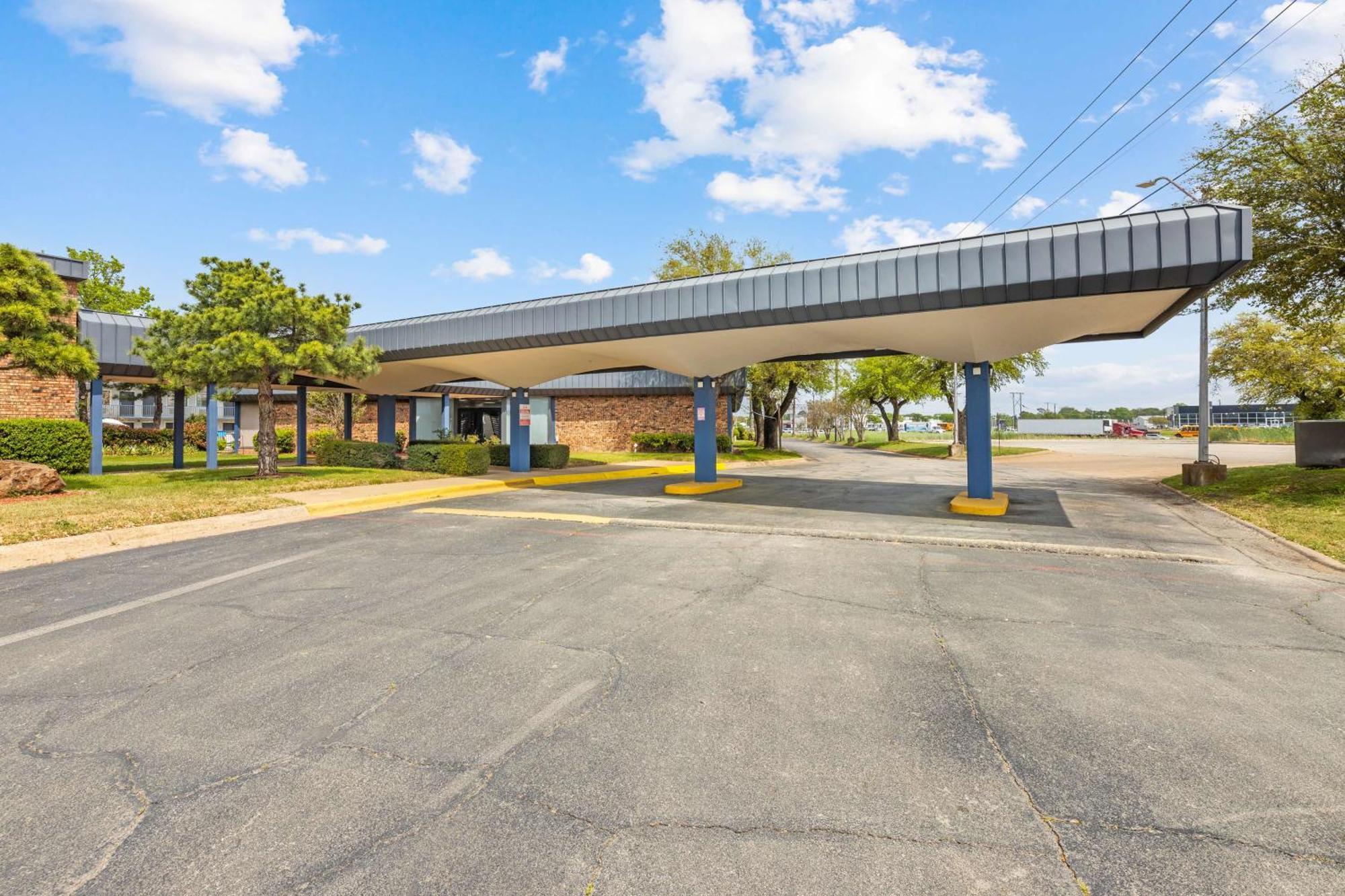 Richland Hills Americas Best Value Inn Fort Worth/Hurst מראה חיצוני תמונה